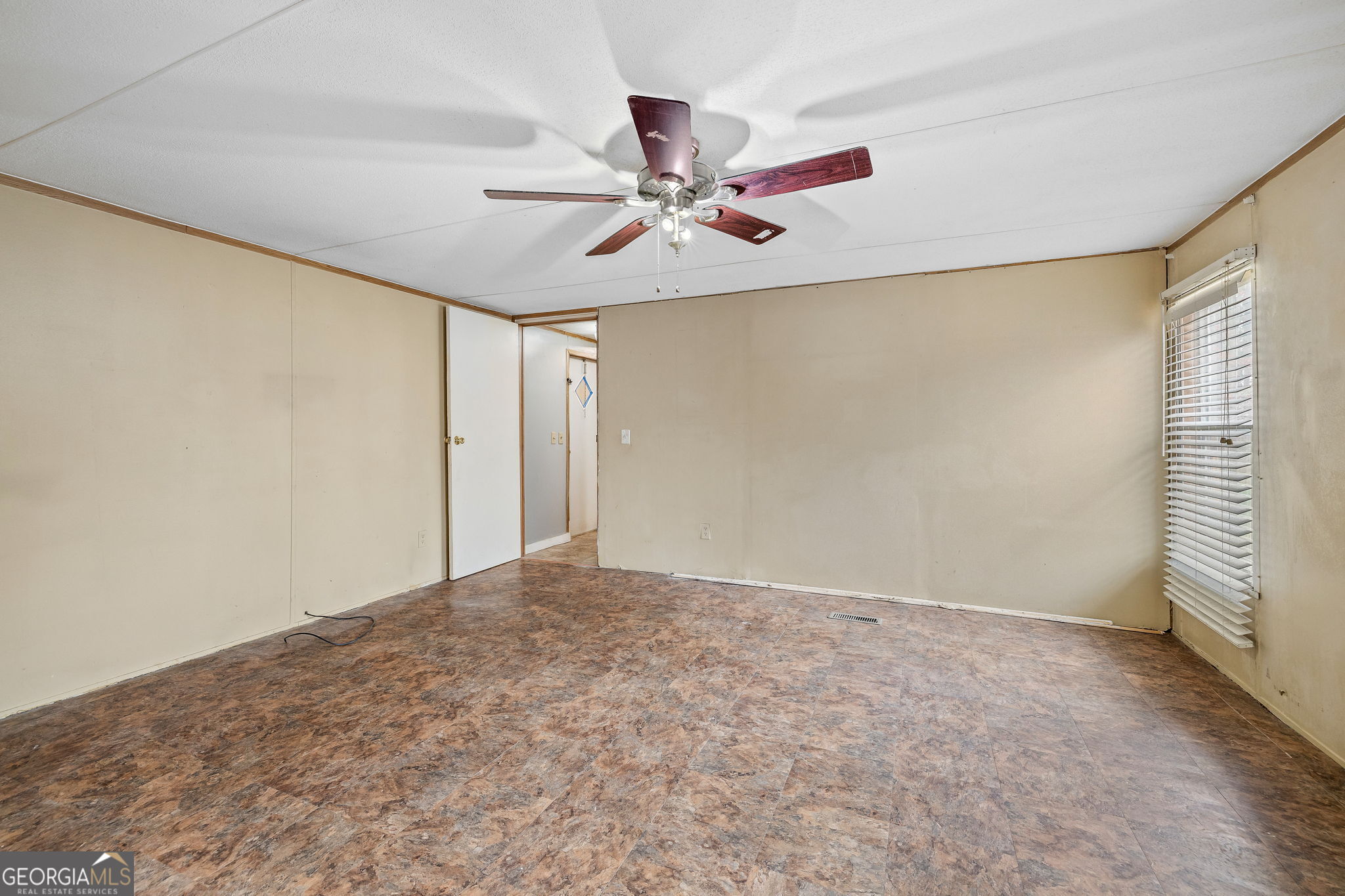 401 Otis Brown Road Baldwin, GA 30511 - Photo 10 of 23 a view of an empty room