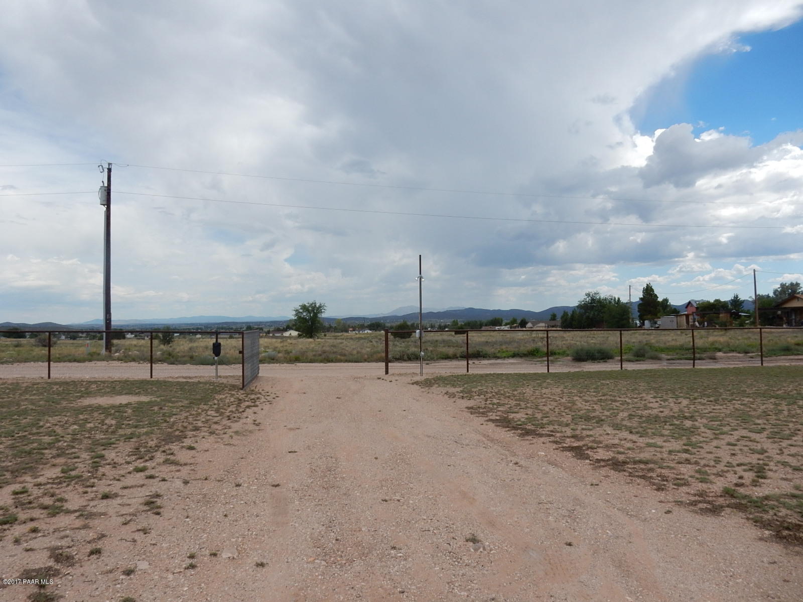 600 West Iris Road Paulden, AZ 86334 - Photo 6 of 39 a view of outdoor space with city view