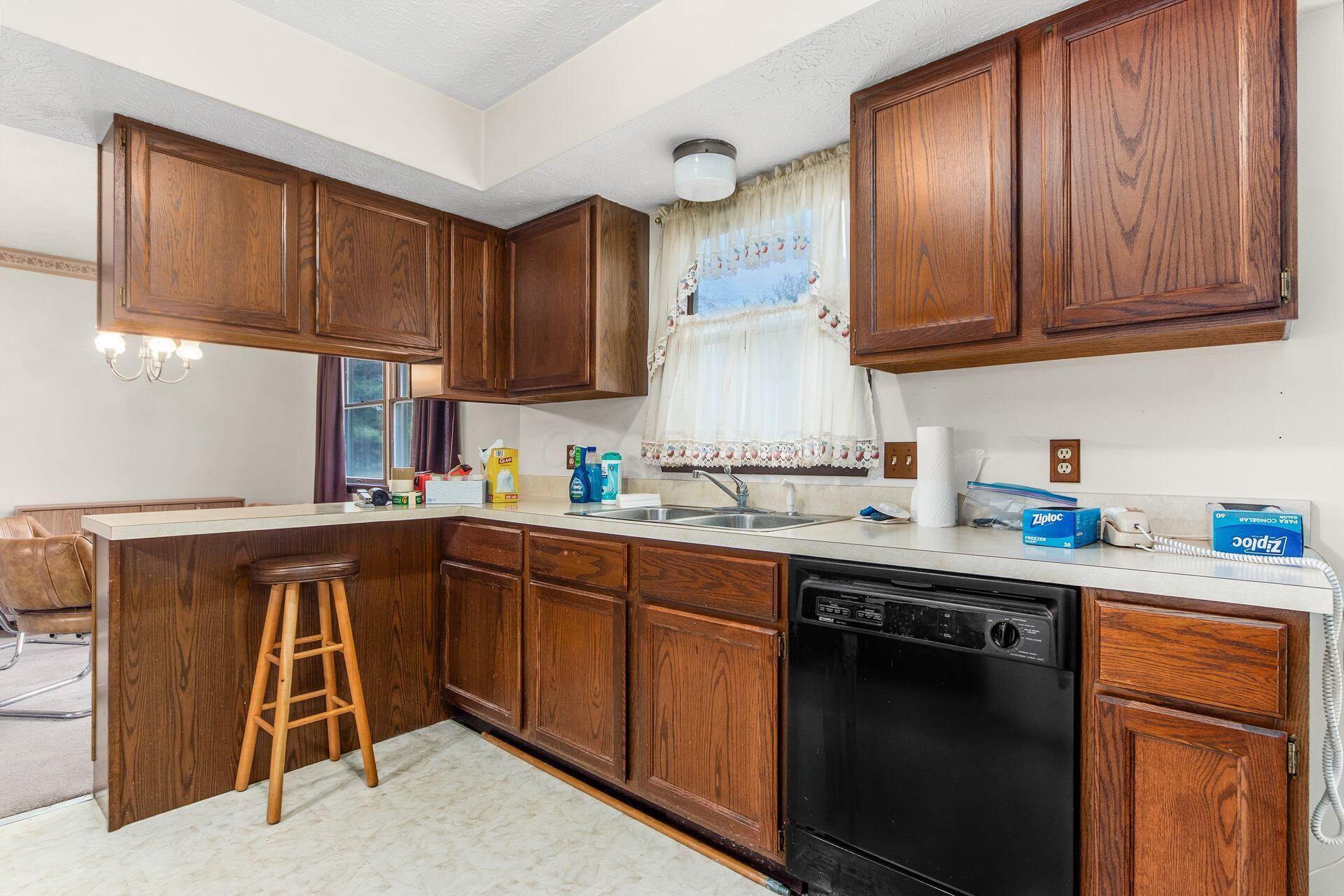 270 West Orange Road Delaware, OH 43015 - Photo 10 of 34 014_80fed7e_M 270 W Orange019