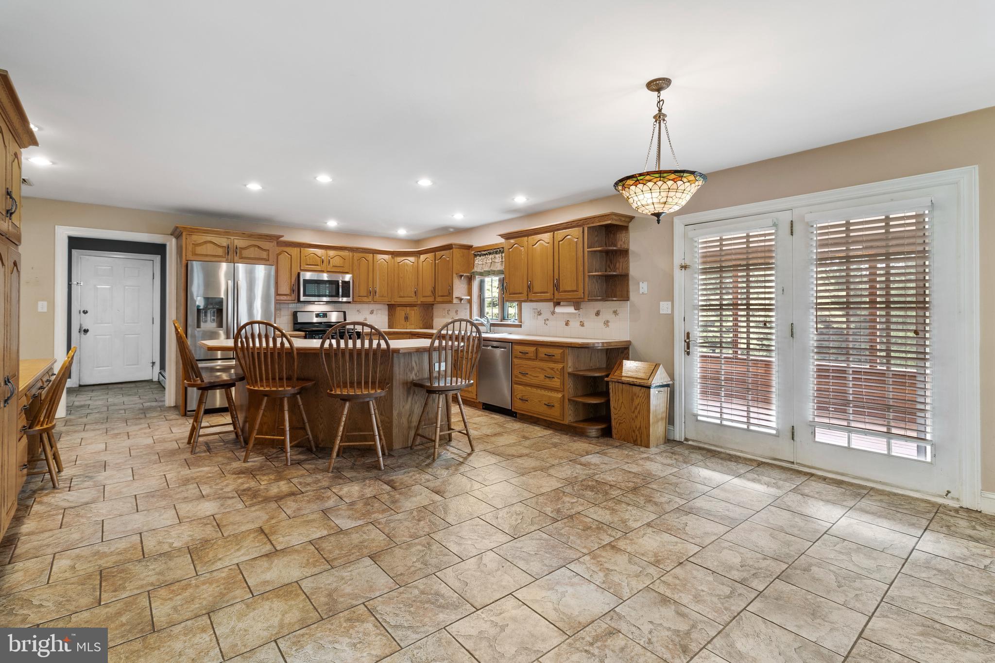 100 Round Hill Road Kennett Square, PA 19348 - Photo 11 of 52 Kitchen