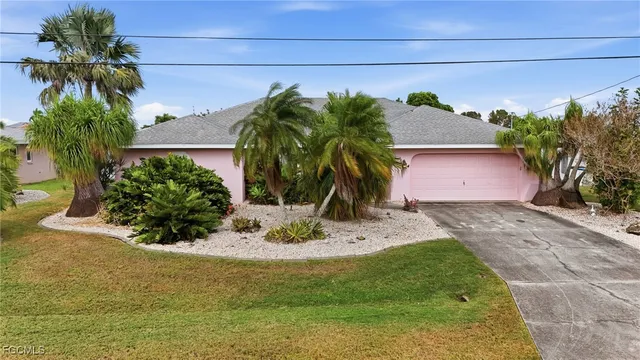 $419,999 | 329 Southeast 33rd Terrace, Cape Coral, FL 33904