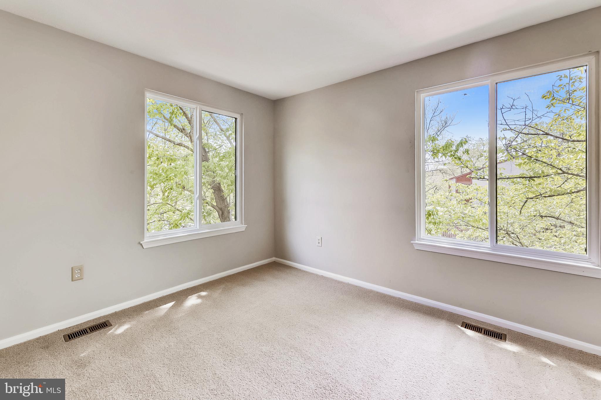 7206 Split Rail Lane Laurel, MD 20707 - Photo 25 of 37 3rd bedroom