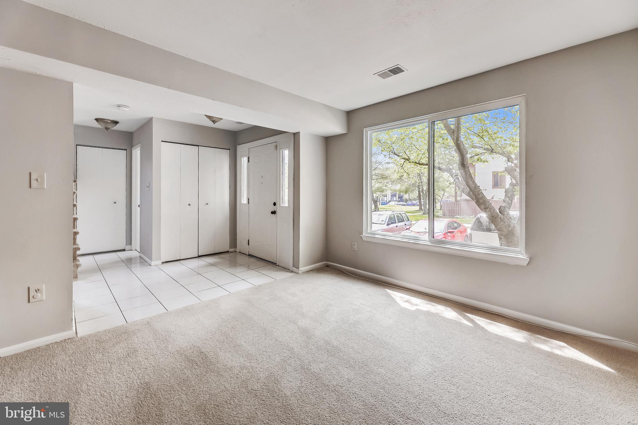 7206 Split Rail Lane Laurel, MD 20707 - Photo 5 of 37 Spacious foyer and coat closet