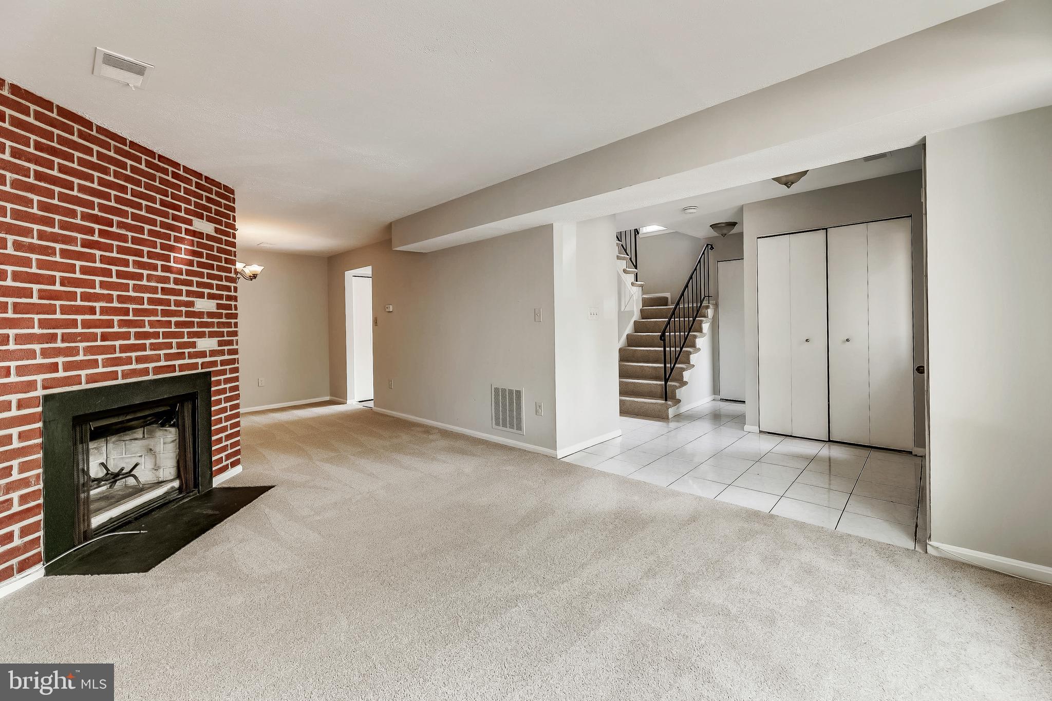 7206 Split Rail Lane Laurel, MD 20707 - Photo 6 of 37 sun filled living room