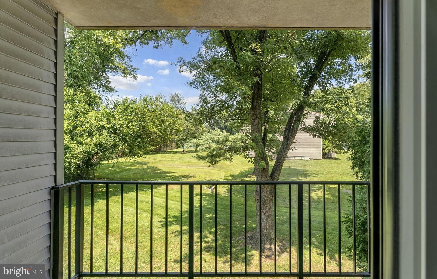 106 Duvall Lane, Unit 43 Gaithersburg, MD 20877 - Photo 9 of 38 a view of a balcony