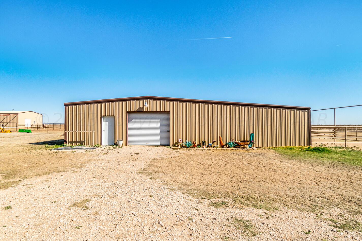 13600 Hale Road Canyon, TX 79015 - Photo 39 of 41 Barn