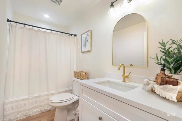 $365,000 | 708 West Clark Street, Paul, ID 83347