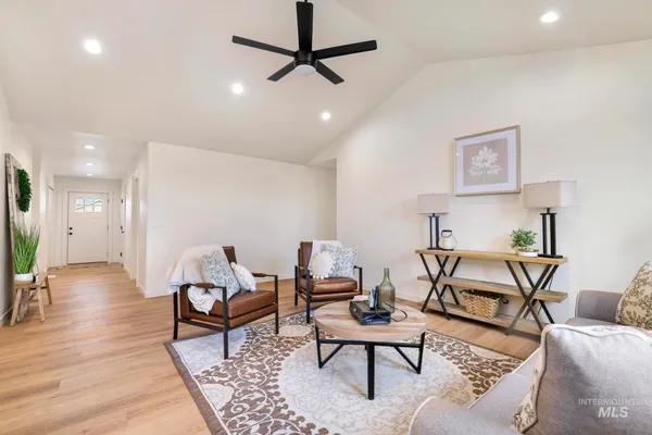 $365,000 | 708 West Clark Street, Paul, ID 83347