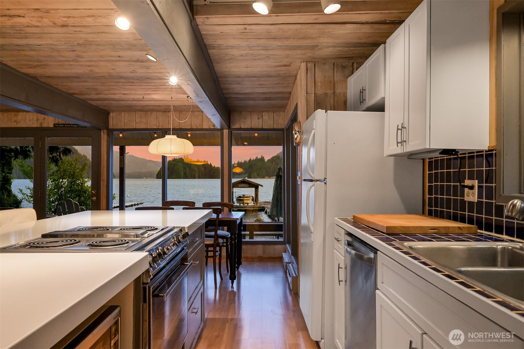 3299 North Shore Road Bellingham, WA 98226 - Photo 13 of 40 Gallery Image 13