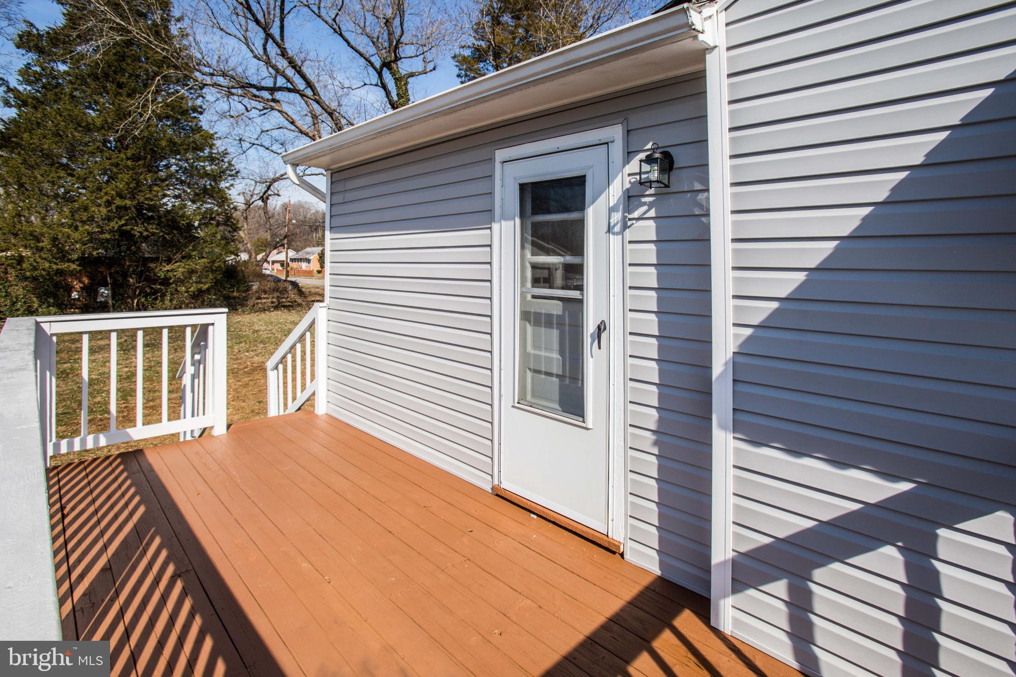 200 Rumford Road Fredericksburg, VA 22405 - Photo 24 of 25 Freshly stained deck
