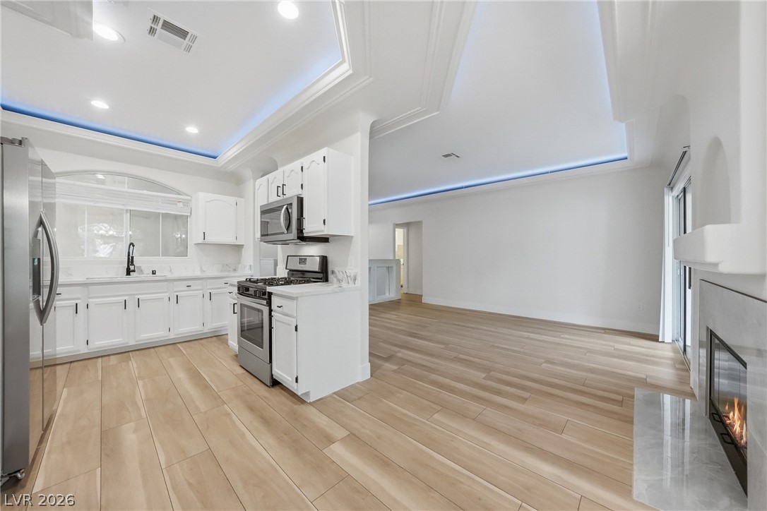 8725 Red Rio Drive, Unit 203 Las Vegas, NV 89128 - Photo 7 of 46