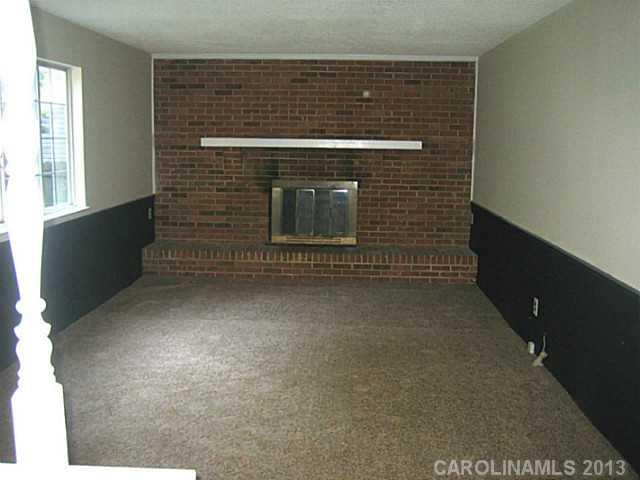 6628 Saddle Point Road Charlotte, NC 28212 - Photo 6 of 14 Gallery Image 6