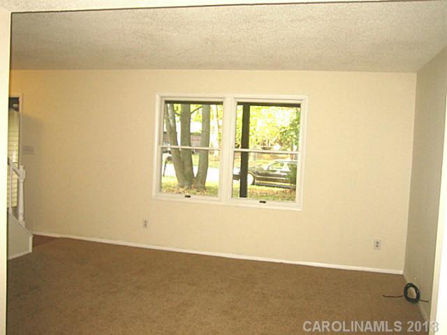 6628 Saddle Point Road Charlotte, NC 28212 - Photo 7 of 14 Gallery Image 7