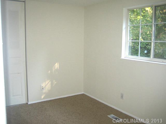 6628 Saddle Point Road Charlotte, NC 28212 - Photo 10 of 14 Gallery Image 10
