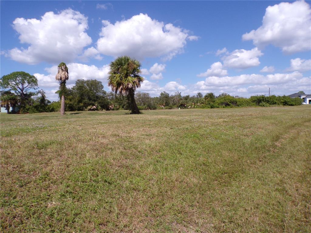 201 Redwood Road Rotonda West, FL 33947 - Photo 44 of 52 Gallery Image 44