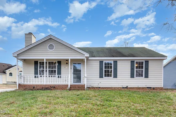 $307,500 | 2108 Carthage Circle, Raleigh, NC 27604