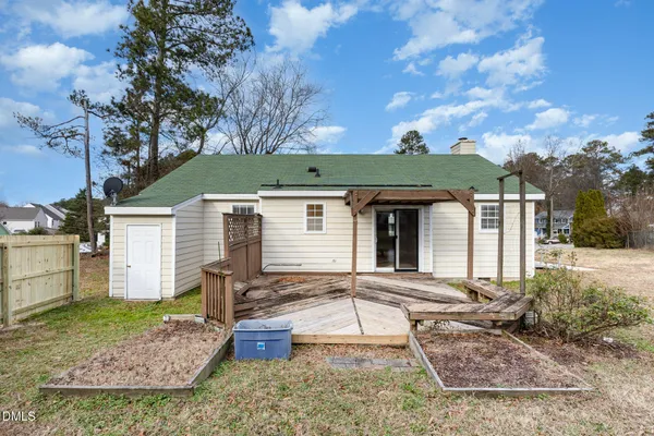 $307,500 | 2108 Carthage Circle, Raleigh, NC 27604