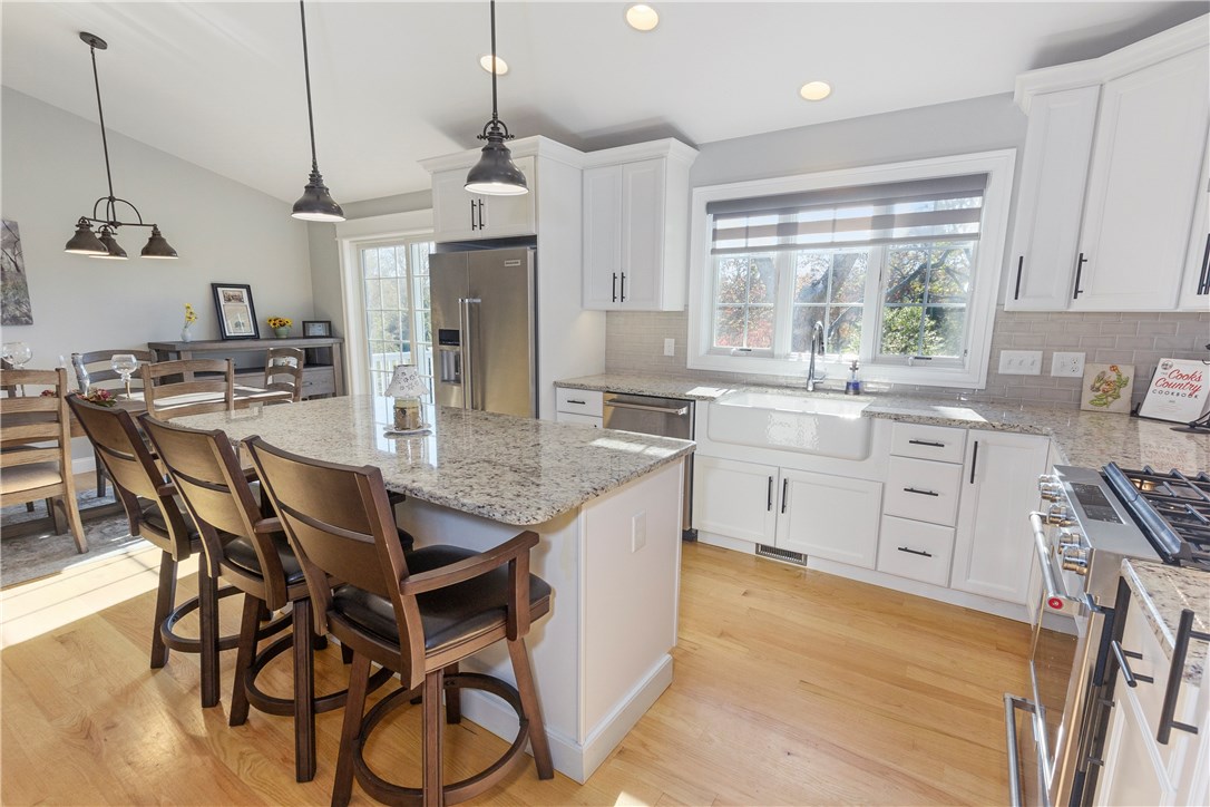 155 Stoneway Road South Kingstown, RI 02879 - Photo 8 of 22