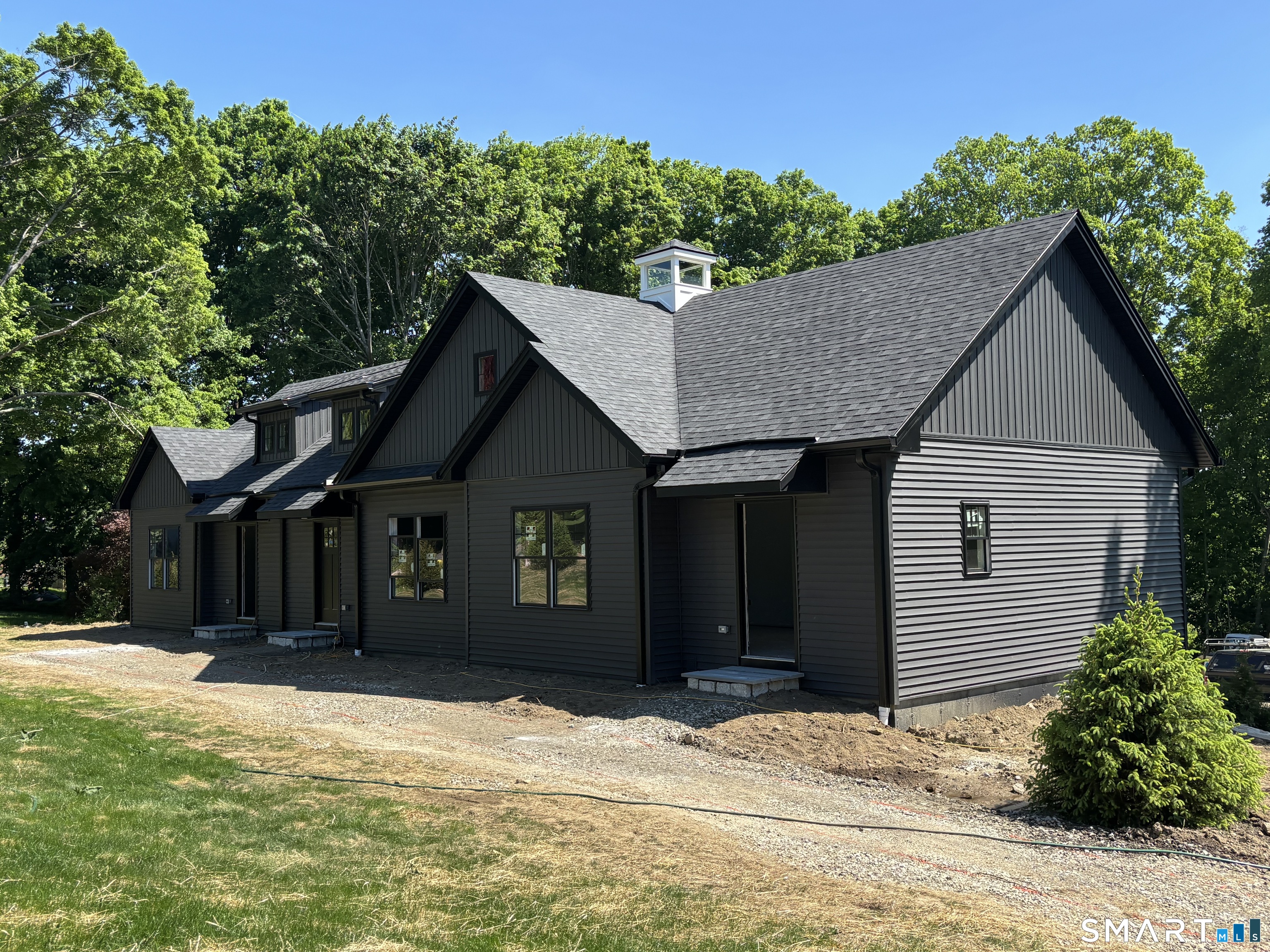 9 Putnam Park Road Bethel, CT 06801 - Photo 2 of 11