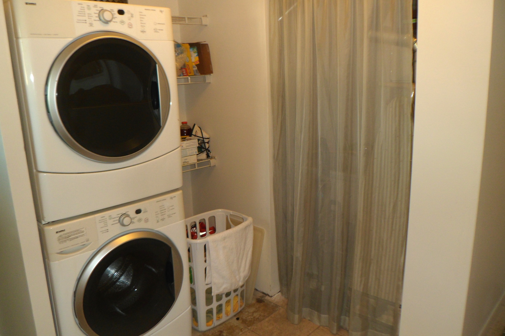 10708 Princess Avenue Chicago Ridge, IL 60415 - Photo 14 of 16 a view of a hallway with washer and dryer