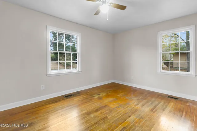 $1,430 | 1508 Beaufort Street, New Bern, NC 28560