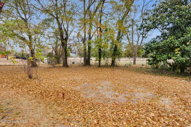 $1,430 | 1508 Beaufort Street, New Bern, NC 28560