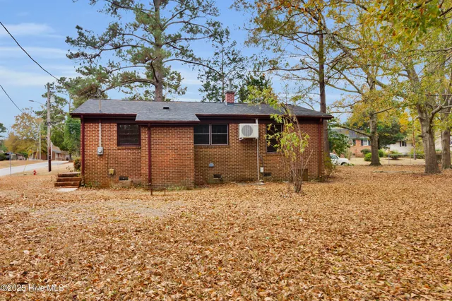 $1,430 | 1508 Beaufort Street, New Bern, NC 28560