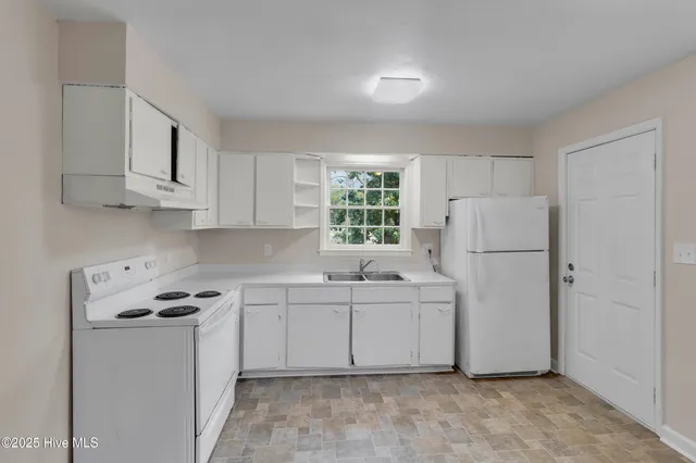 $1,430 | 1508 Beaufort Street, New Bern, NC 28560