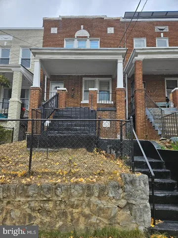 a view of house with a outdoor space