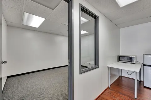 $2,800 | 8949 Complex Drive, San Diego, CA 92123