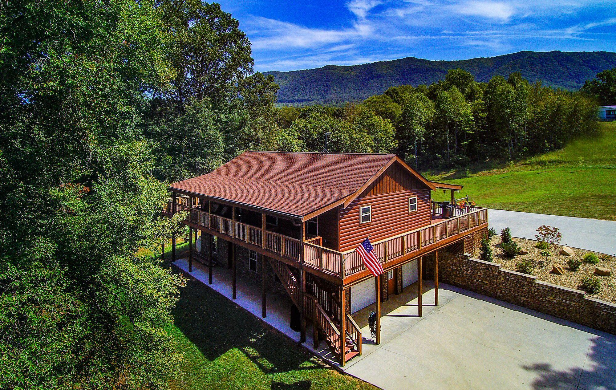 1007 Frank Thornton Road Dandridge, TN 37725 - Photo 1 of 24 1007 Frank Thornton