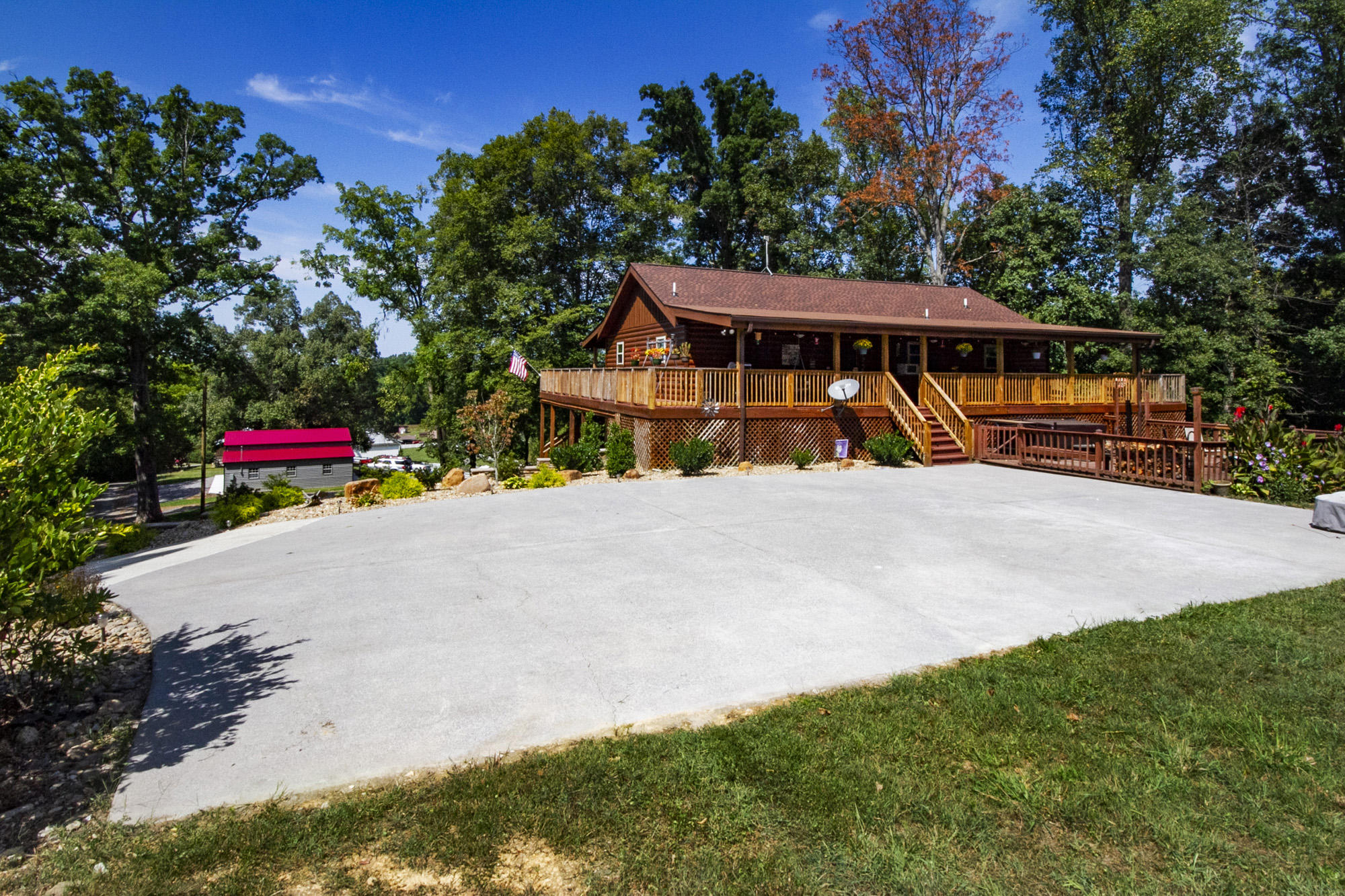 1007 Frank Thornton Road Dandridge, TN 37725 - Photo 3 of 24 IMG_0009
