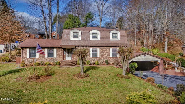 $499,999 | 557 Valley Avenue, Erwin, TN 37650