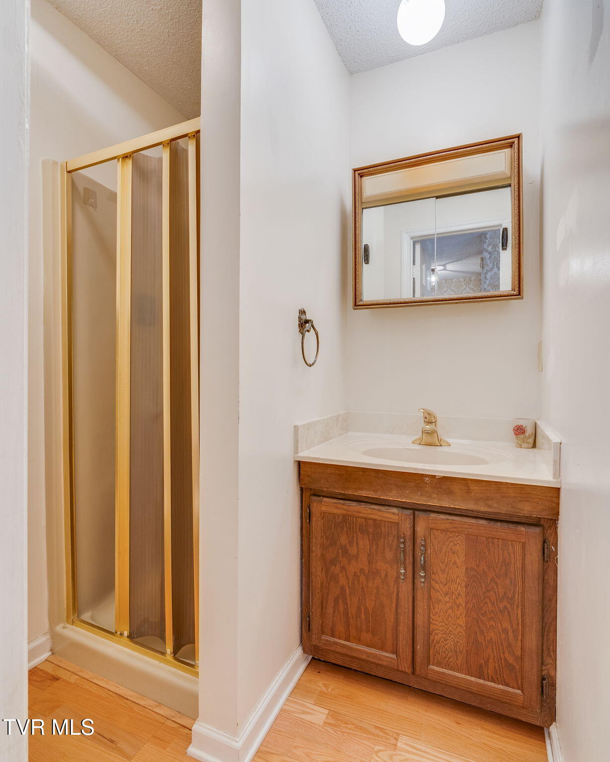 557 Valley Avenue Erwin, TN 37650 - Photo 19 of 63 015