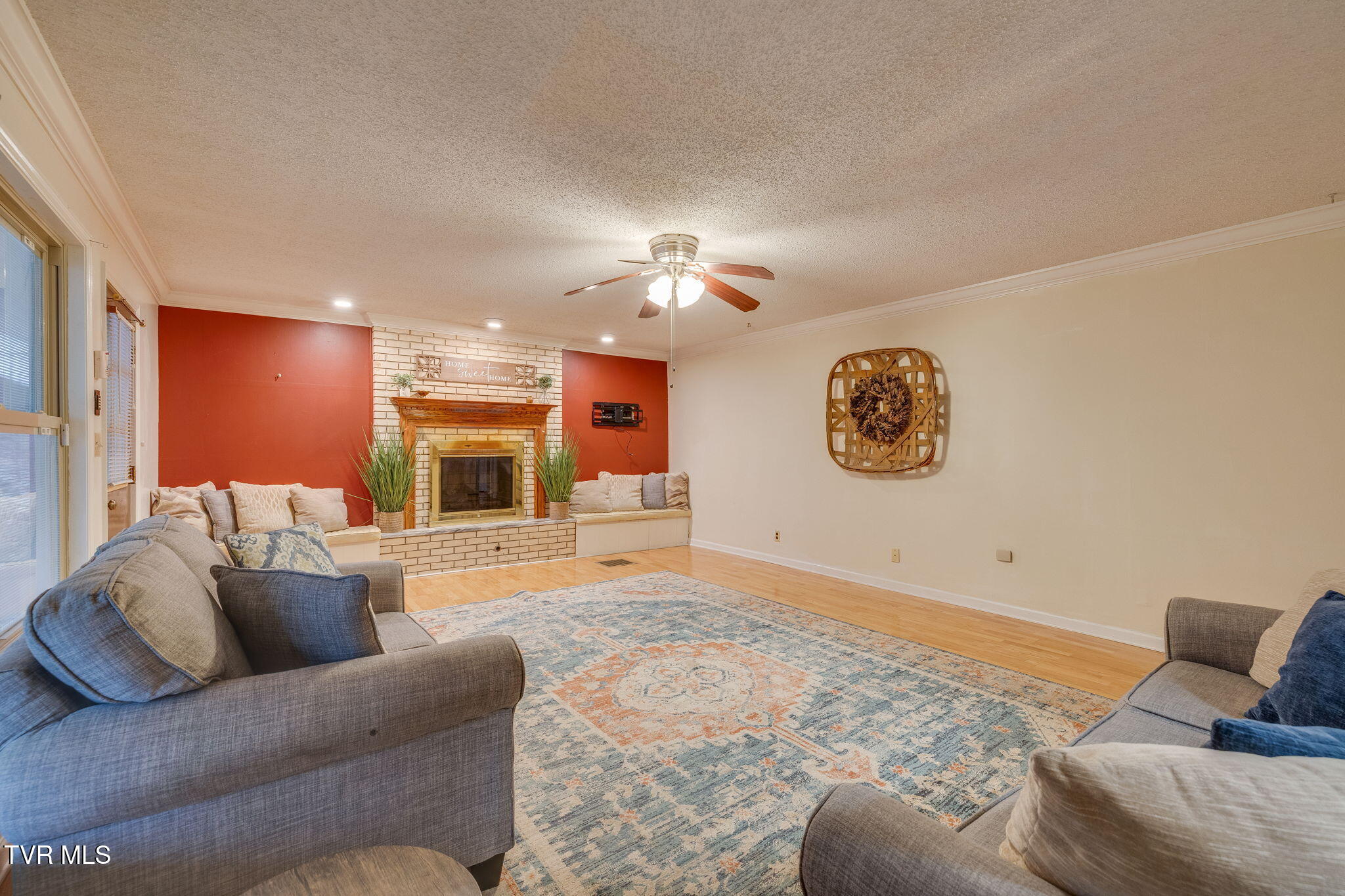 557 Valley Avenue Erwin, TN 37650 - Photo 20 of 66 015 (2)