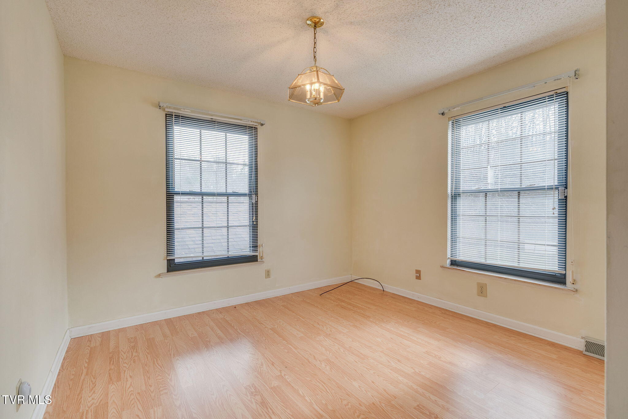 557 Valley Avenue Erwin, TN 37650 - Photo 23 of 66 016