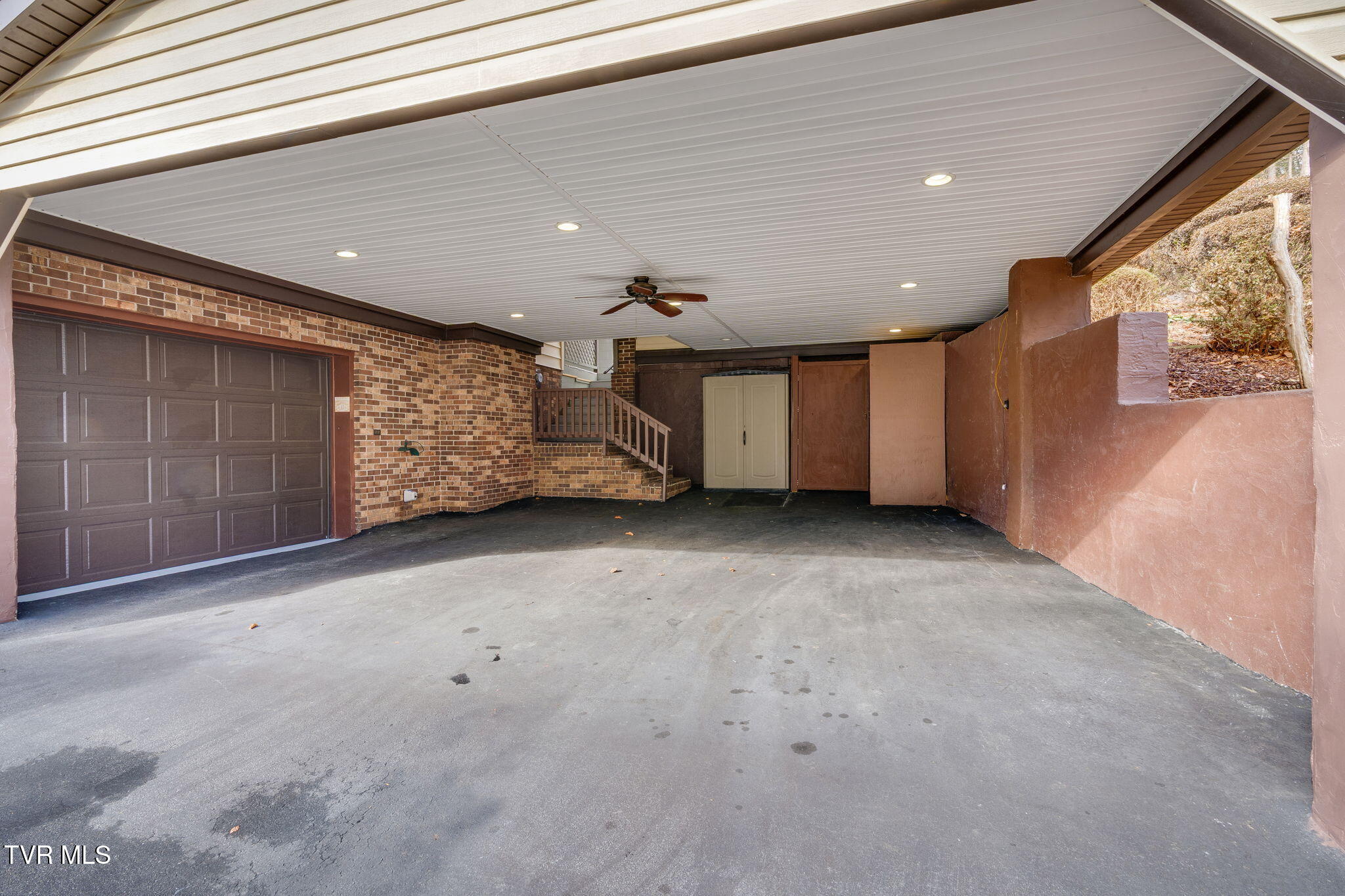 557 Valley Avenue Erwin, TN 37650 - Photo 40 of 63 036