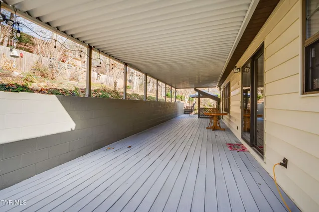 $499,999 | 557 Valley Avenue, Erwin, TN 37650