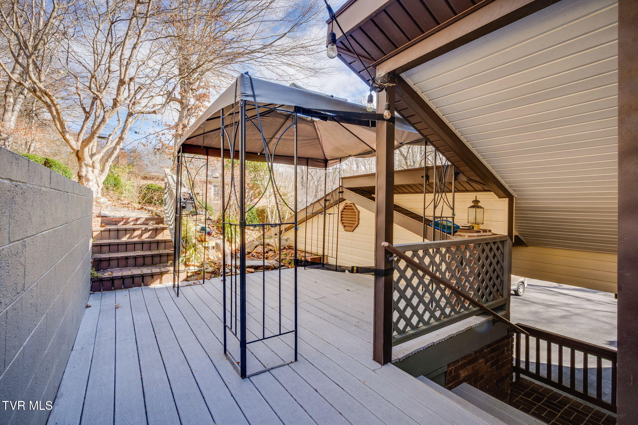 557 Valley Avenue Erwin, TN 37650 - Photo 47 of 66 040