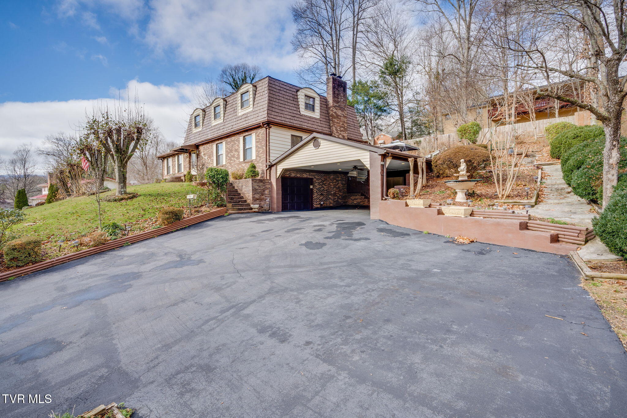 557 Valley Avenue Erwin, TN 37650 - Photo 53 of 63 037