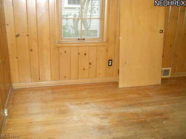 3693 Stoneleigh Road Cleveland Heights, OH 44121 - Photo 5 of 16