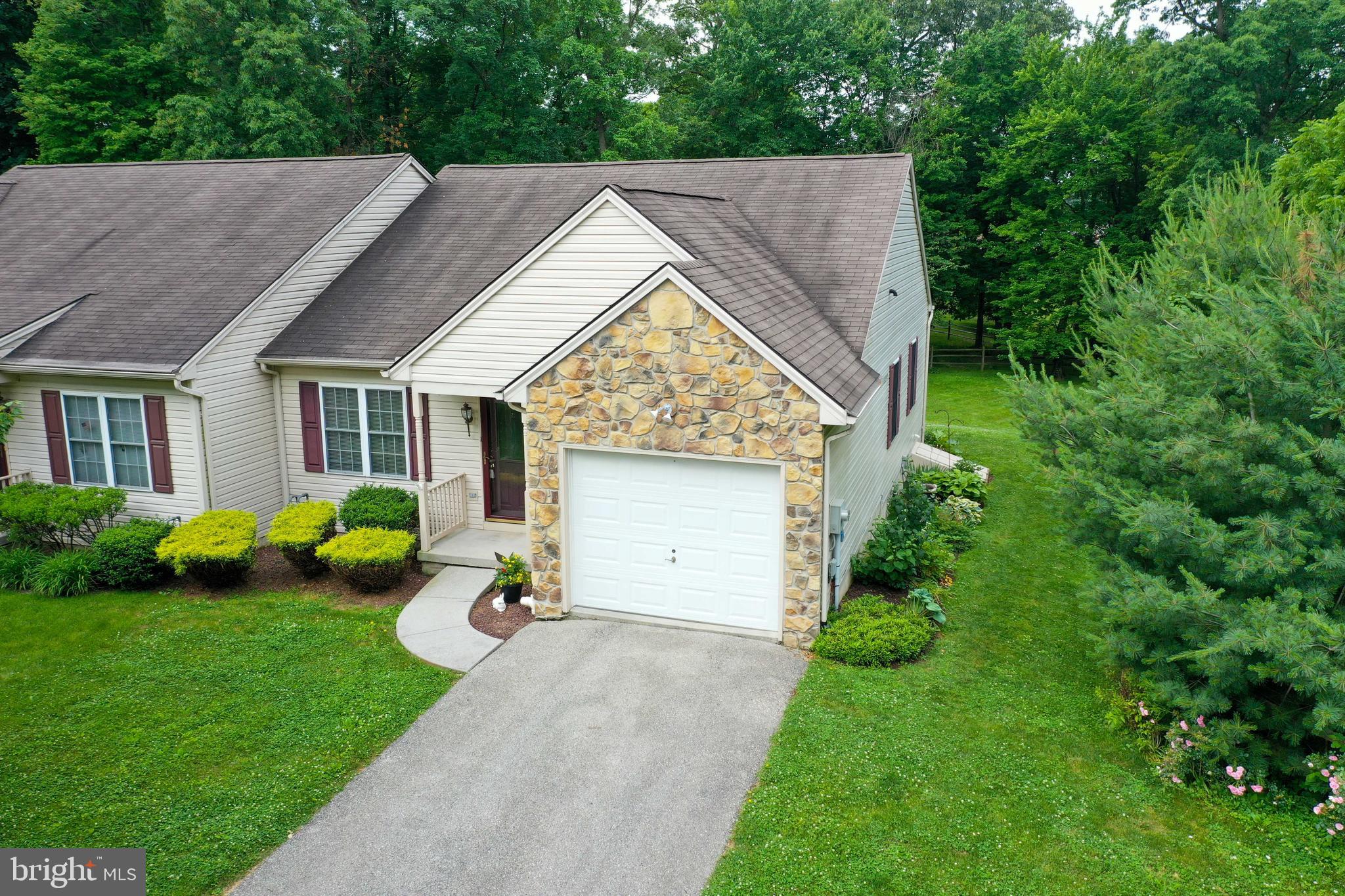 2311 Daisy Road York, PA 17402 - Photo 2 of 44