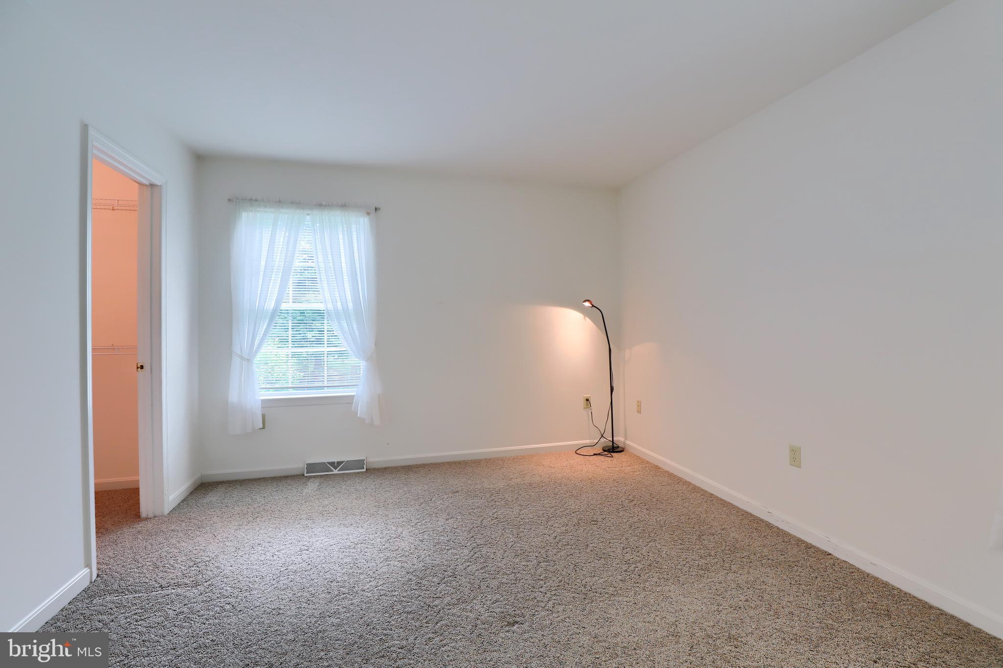 2311 Daisy Road York, PA 17402 - Photo 23 of 44