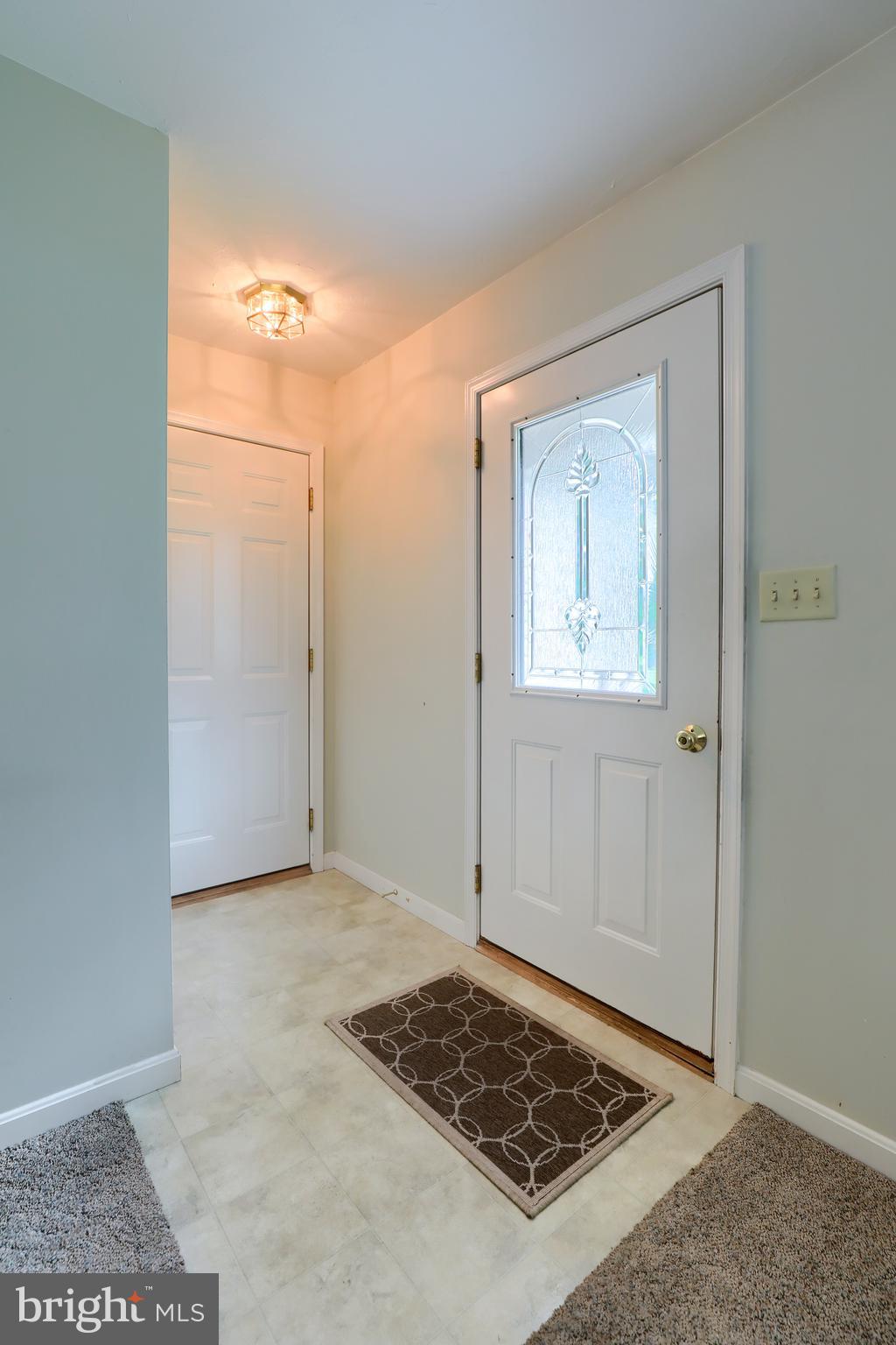 2311 Daisy Road York, PA 17402 - Photo 5 of 44