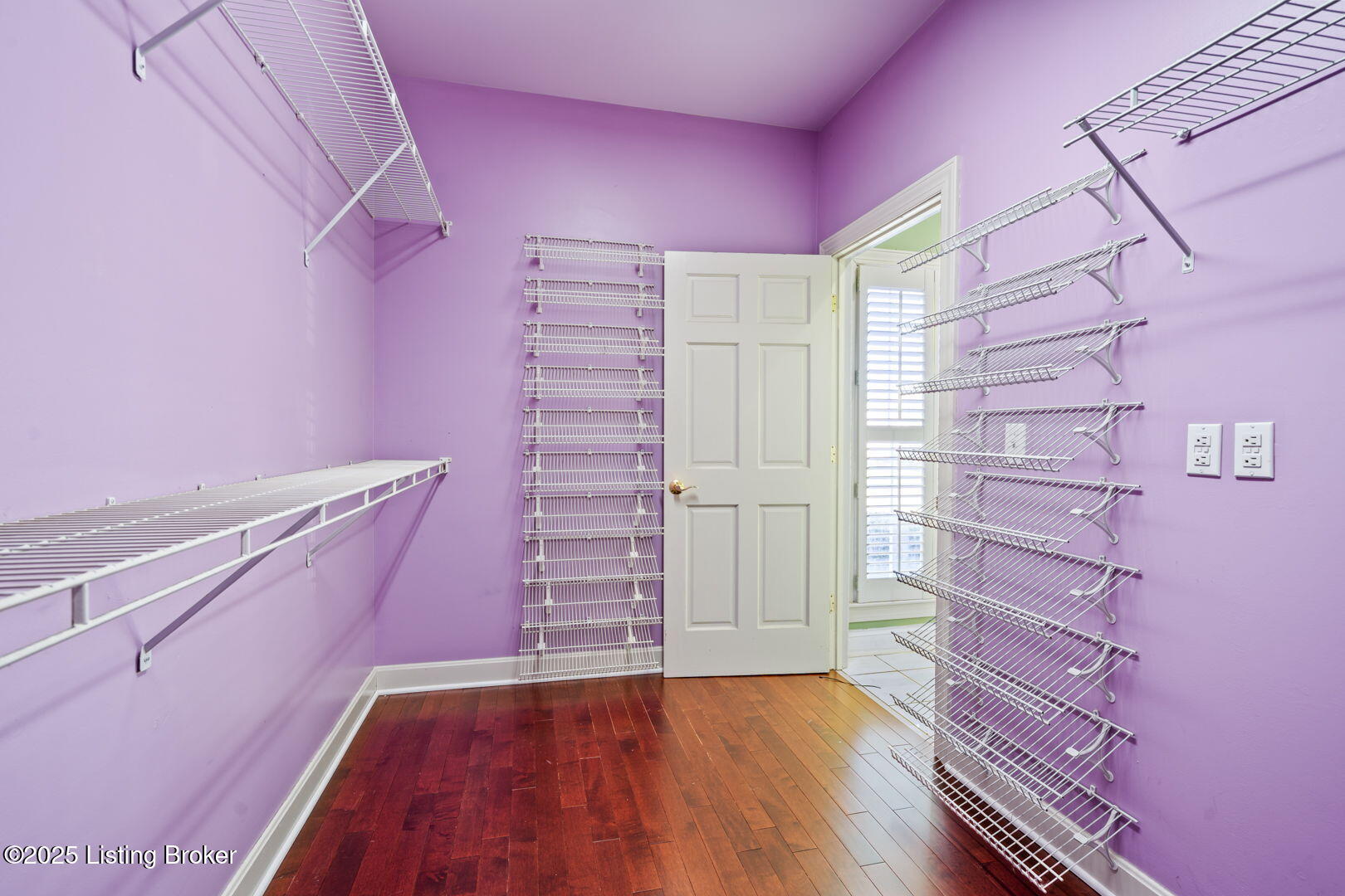 1914 Grand Ridge Road Louisville, KY 40214 - Photo 29 of 75 1st Floor Primary Closet