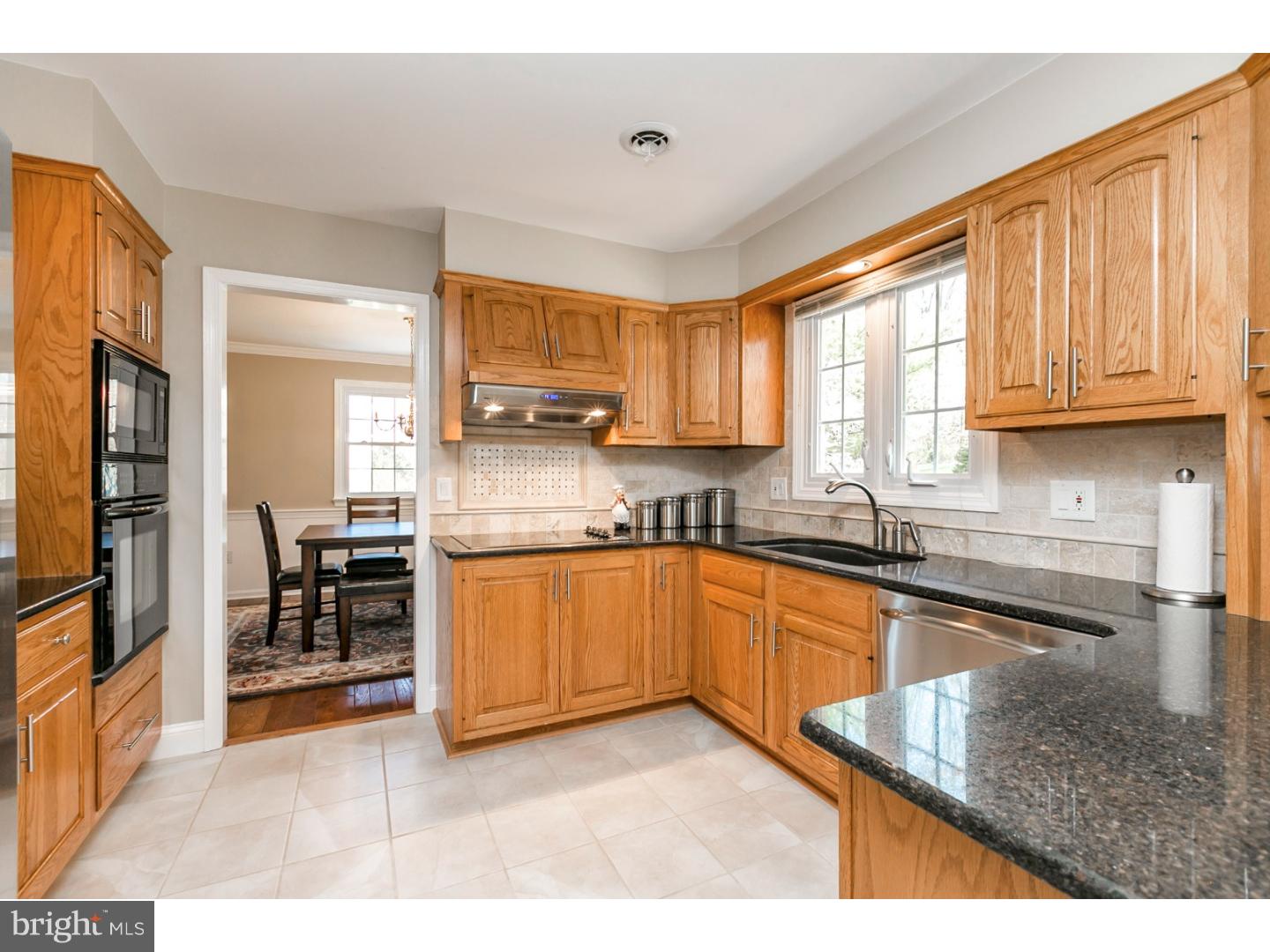 754 Scholl Road Pottstown, PA 19465 - Photo 11 of 25 Kitchen