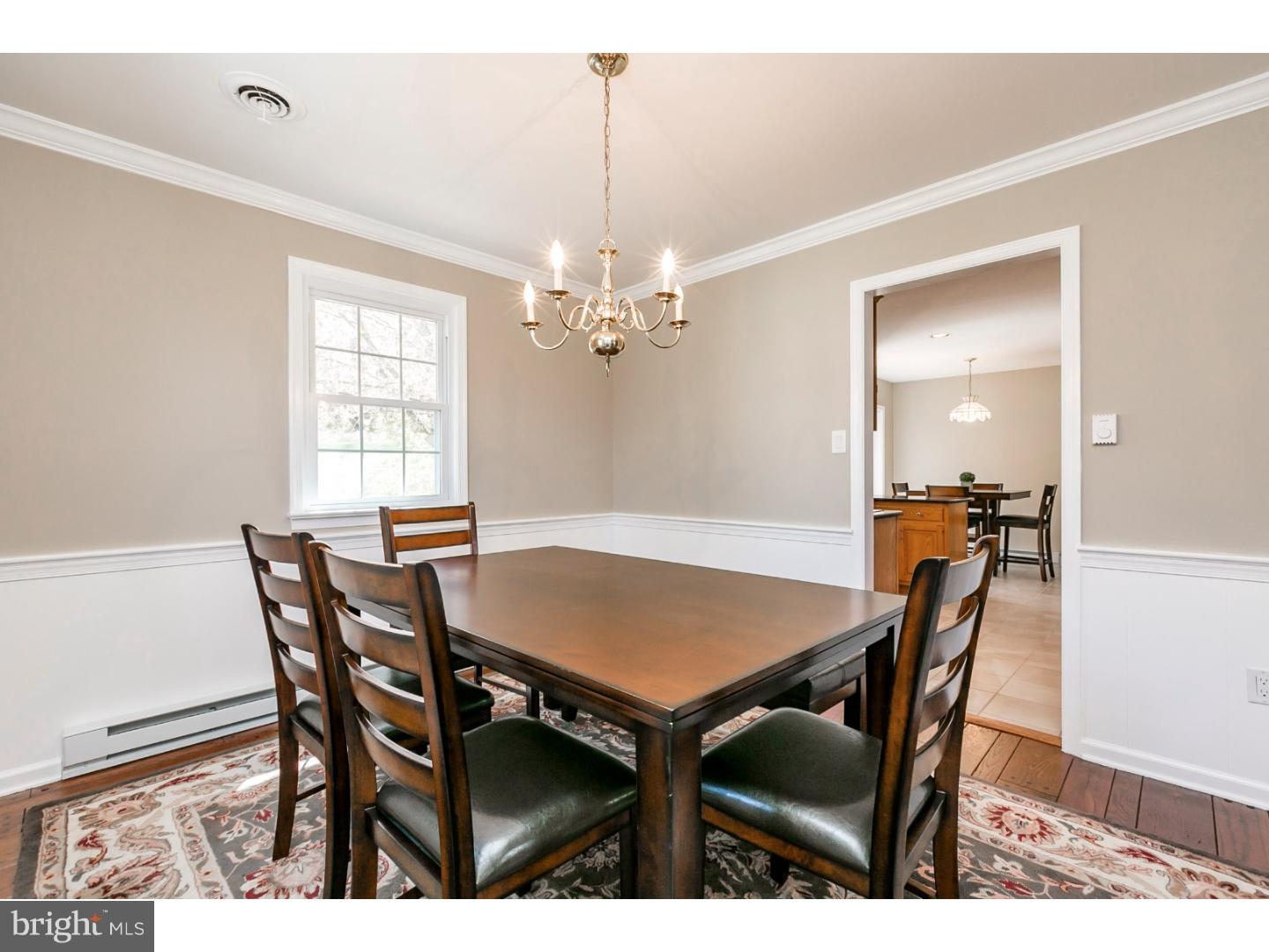 754 Scholl Road Pottstown, PA 19465 - Photo 10 of 25 Dining Room
