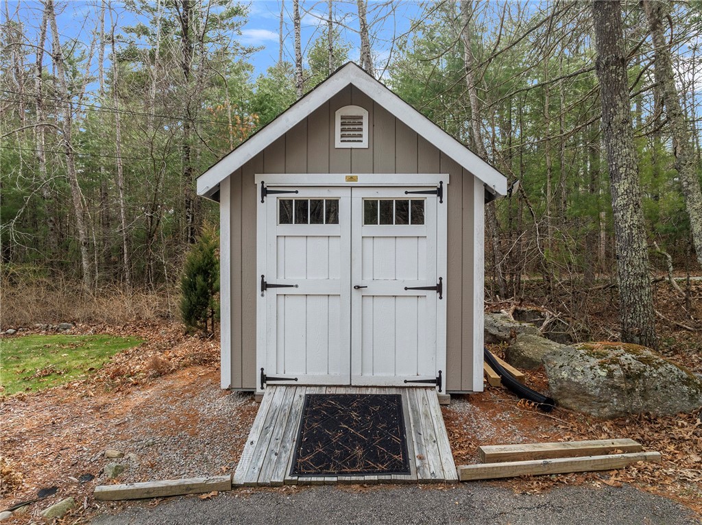 750 Gibson Hill Road Coventry, RI 02827 - Photo 37 of 48