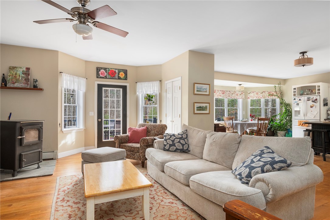 750 Gibson Hill Road Coventry, RI 02827 - Photo 8 of 48
