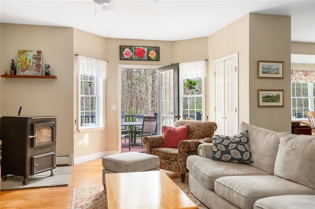 750 Gibson Hill Road Coventry, RI 02827 - Photo 9 of 48